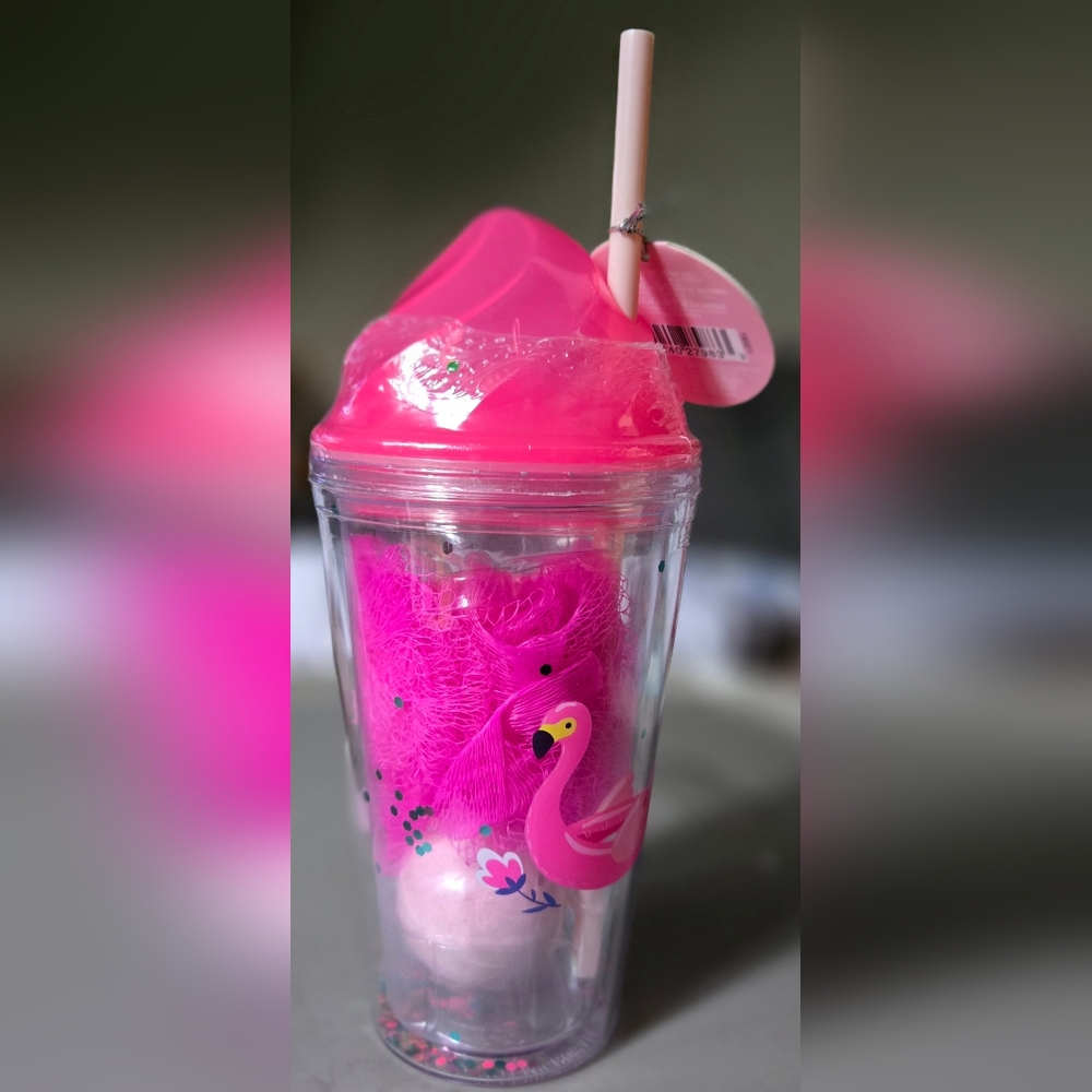 Pink Flamingo Cup With Loofah And Bath Bomb